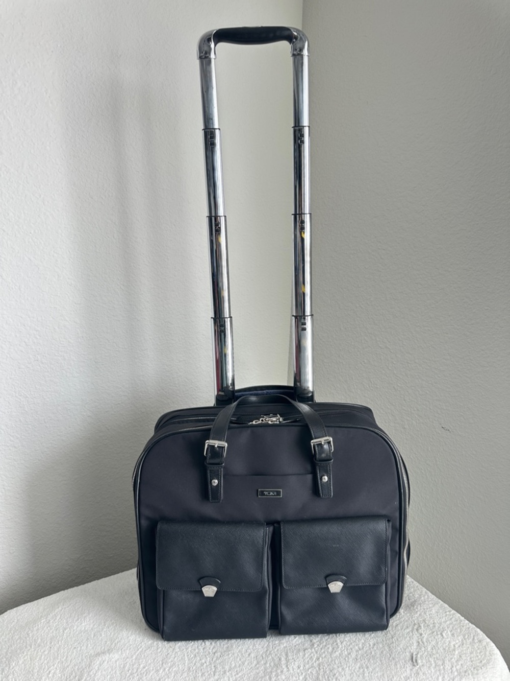TUMI Arrive Black Compact‎ 2 Wheeled rolling Business Briefcase - 73013D2 - Picture 14 of 17
